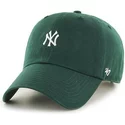 bone-curvo-verde-com-pequeno-logo-dos-new-york-yankees-mlb-clean-up-da-47-brand
