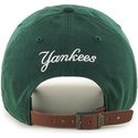bone-curvo-verde-com-pequeno-logo-dos-new-york-yankees-mlb-clean-up-da-47-brand