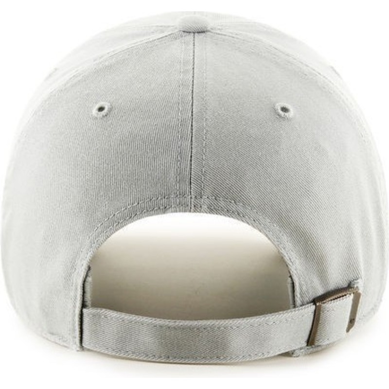 bone-curvo-cinza-claro-com-logo-cinza-dos-new-york-yankees-mlb-clean-up-da-47-brand