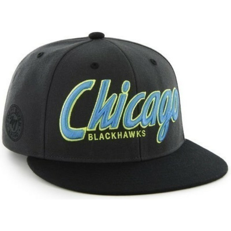 bone-plano-preto-snapback-com-logo-com-letras-dos-chicago-blackhawks-nhl-da-47-brand