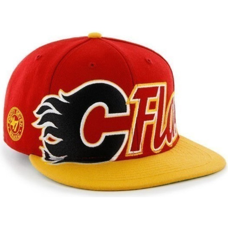 bone-plano-preto-snapback-com-logo-com-letras-dos-calgary-flames-nhl-da-47-brand
