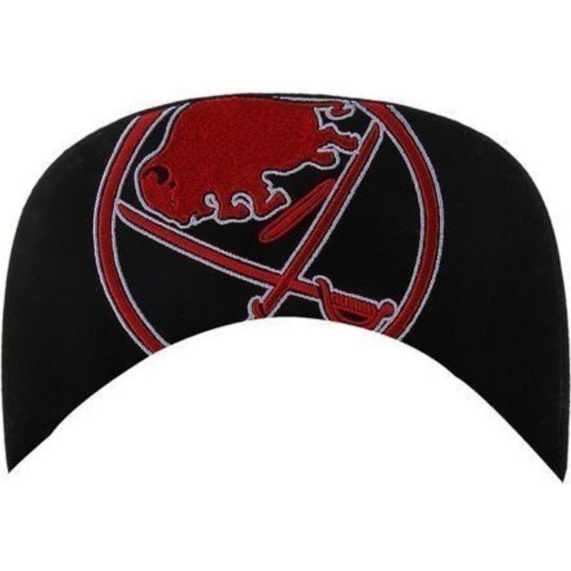 bone-plano-preto-snapback-com-logo-com-letras-dos-buffalo-sabres-nhl-da-47-brand