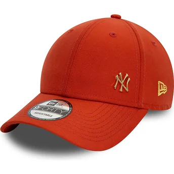 Boné curvo vermelho ajustável com logo dourado 9FORTY Flawless da New York Yankees MLB da New Era