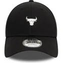 bone-curvo-preto-ajustavel-9forty-metallic-pin-da-chicago-bulls-nba-da-new-era