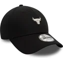 bone-curvo-preto-ajustavel-9forty-metallic-pin-da-chicago-bulls-nba-da-new-era