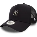 bone-trucker-preto-a-frame-metallic-da-new-york-yankees-mlb-da-new-era