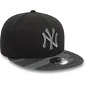 bone-plano-preto-snapback-com-logo-cinza-para-crianca-9fifty-contrast-da-new-york-yankees-mlb-da-new-era