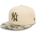 bone-plano-bege-snapback-com-logo-verde-para-crianca-9fifty-contrast-da-new-york-yankees-mlb-da-new-era