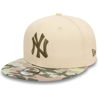 Boné plano bege snapback com logo verde para criança 9FIFTY Contrast da New York Yankees MLB da New Era