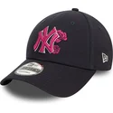 bone-curvo-azul-marinho-ajustavel-com-logo-rosa-9forty-flower-icon-da-new-york-yankees-mlb-da-new-era