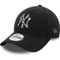 bone-curvo-preto-ajustavel-9forty-seasonal-infill-da-new-york-yankees-mlb-da-new-era