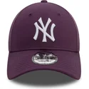 bone-curvo-violeta-ajustavel-9forty-league-essential-da-new-york-yankees-mlb-da-new-era