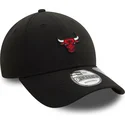 bone-curvo-preto-ajustavel-9forty-repreve-mini-logo-da-chicago-bulls-nba-da-new-era