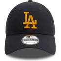 bone-curvo-azul-marinho-ajustavel-com-logo-amarelo-9twenty-league-essential-da-los-angeles-dodgers-mlb-da-new-era