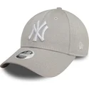 bone-curvo-cinza-ajustavel-para-mulheres-9forty-glitter-da-new-york-yankees-mlb-da-new-era