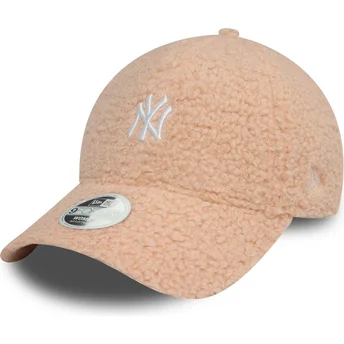 Boné curvo rosa ajustável para mulheres 9FORTY Borg da New York Yankees MLB da New Era