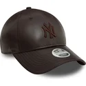 bone-curvo-castanho-ajustavel-para-mulheres-com-logo-castanho-9forty-midi-pu-da-new-york-yankees-mlb-da-new-era