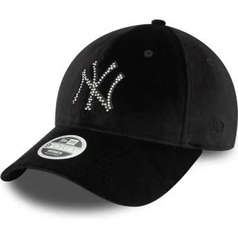 Boné curvo preto ajustável para mulheres 9FORTY Velour Diamante da New York Yankees MLB da New Era