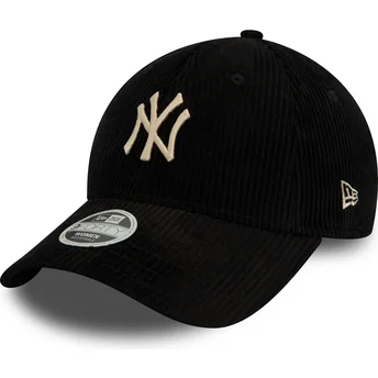 Boné curvo preto ajustável para mulheres com logo bege 9FORTY Cord da New York Yankees MLB da New Era