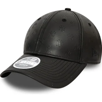 Boné curvo preto ajustável para mulheres 9FORTY PU Monogram da New York Yankees MLB da New Era