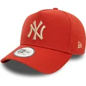 bone-curvo-laranja-snapback-com-logo-bege-9forty-e-frame-league-essential-da-new-york-yankees-mlb-da-new-era