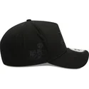 bone-curvo-preto-snapback-com-logo-preto-9forty-e-frame-monochrome-da-los-angeles-lakers-nba-da-new-era