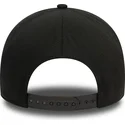 bone-curvo-preto-snapback-com-logo-preto-9forty-e-frame-monochrome-da-chicago-bulls-nba-da-new-era