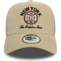 bone-trucker-bege-9forty-a-frame-cord-graphic-da-new-york-estados-e-paises-da-new-era