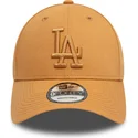 bone-curvo-castanho-claro-ajustavel-com-logo-castanho-9forty-league-essential-da-los-angeles-dodgers-mlb-da-new-era