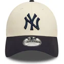 bone-curvo-bege-e-azul-marinho-ajustavel-9forty-colour-block-da-new-york-yankees-mlb-da-new-era