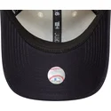 bone-curvo-bege-e-azul-marinho-ajustavel-9forty-colour-block-da-new-york-yankees-mlb-da-new-era