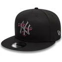 bone-plano-preto-snapback-com-logo-cinza-9fifty-icon-da-new-york-yankees-mlb-snake-da-new-era