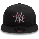 bone-plano-preto-snapback-com-logo-cinza-9fifty-icon-da-new-york-yankees-mlb-snake-da-new-era