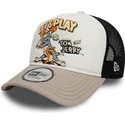 bone-trucker-branco-bege-e-preto-9forty-a-frame-da-tom-and-jerry-looney-tunes-da-new-era