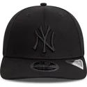 bone-curvo-preto-snapback-com-logo-preto-9seventy-stretch-snap-da-new-york-yankees-mlb-da-new-era