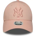 bone-curvo-rosa-ajustavel-para-mulheres-com-logo-rosa-9forty-league-essential-da-new-york-yankees-mlb-da-new-era