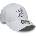 bone-curvo-branco-ajustavel-9forty-outline-da-new-york-yankees-mlb-da-new-era