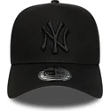 bone-curvo-preto-snapback-com-logo-preto-e-frame-league-essential-da-new-york-yankees-mlb-da-new-era