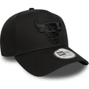 bone-curvo-preto-snapback-e-frame-essential-da-chicago-bulls-nba-da-new-era