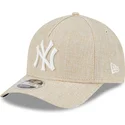 bone-curvo-bege-snapback-9forty-m-crown-a-frame-cotton-weave-da-new-york-yankees-mlb-da-new-era