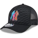 bone-trucker-preto-9forty-m-crown-a-frame-gradient-raceway-da-new-york-yankees-mlb-da-new-era