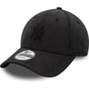 bone-curvo-preto-ajustavel-com-logo-preto-9forty-quilted-da-new-york-yankees-mlb-da-new-era