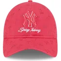 bone-curvo-rosa-ajustavel-para-mulheres-9twenty-pattern-spring-training-fan-pack-2025-da-new-york-yankees-mlb-da-new-era