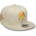 bone-plano-bege-snapback-9fifty-floral-da-new-york-yankees-mlb-da-new-era