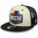 bone-trucker-plano-bege-e-preto-9fifty-classics-logo-da-nascar-da-new-era