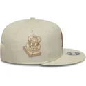 bone-plano-bege-snapback-com-logo-bege-9fifty-original-fit-world-series-da-new-york-yankees-mlb-da-new-era