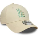 bone-curvo-bege-ajustavel-com-logo-verde-9forty-team-outline-da-los-angeles-dodgers-mlb-da-new-era