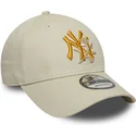 bone-curvo-bege-ajustavel-com-logo-amarelo-9forty-floral-icon-da-new-york-yankees-mlb-da-new-era