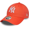 bone-curvo-laranja-ajustavel-para-mulheres-9forty-league-essential-da-new-york-yankees-mlb-da-new-era