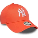 bone-curvo-laranja-ajustavel-para-mulheres-9forty-league-essential-da-new-york-yankees-mlb-da-new-era